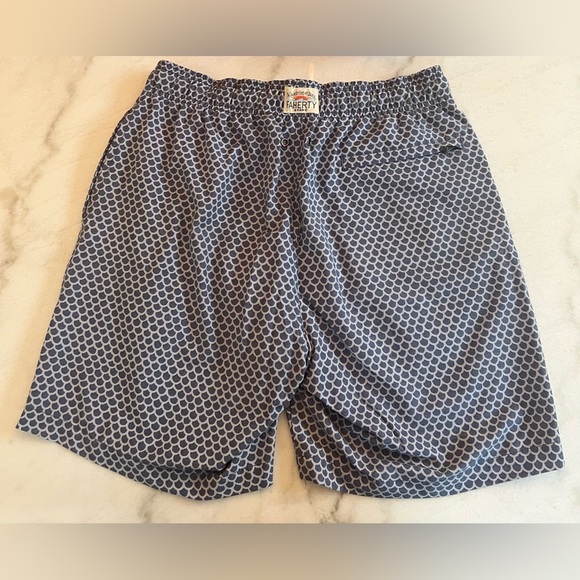 Faherty - Size Large - Swim Trunks - Picture 2 of 3
